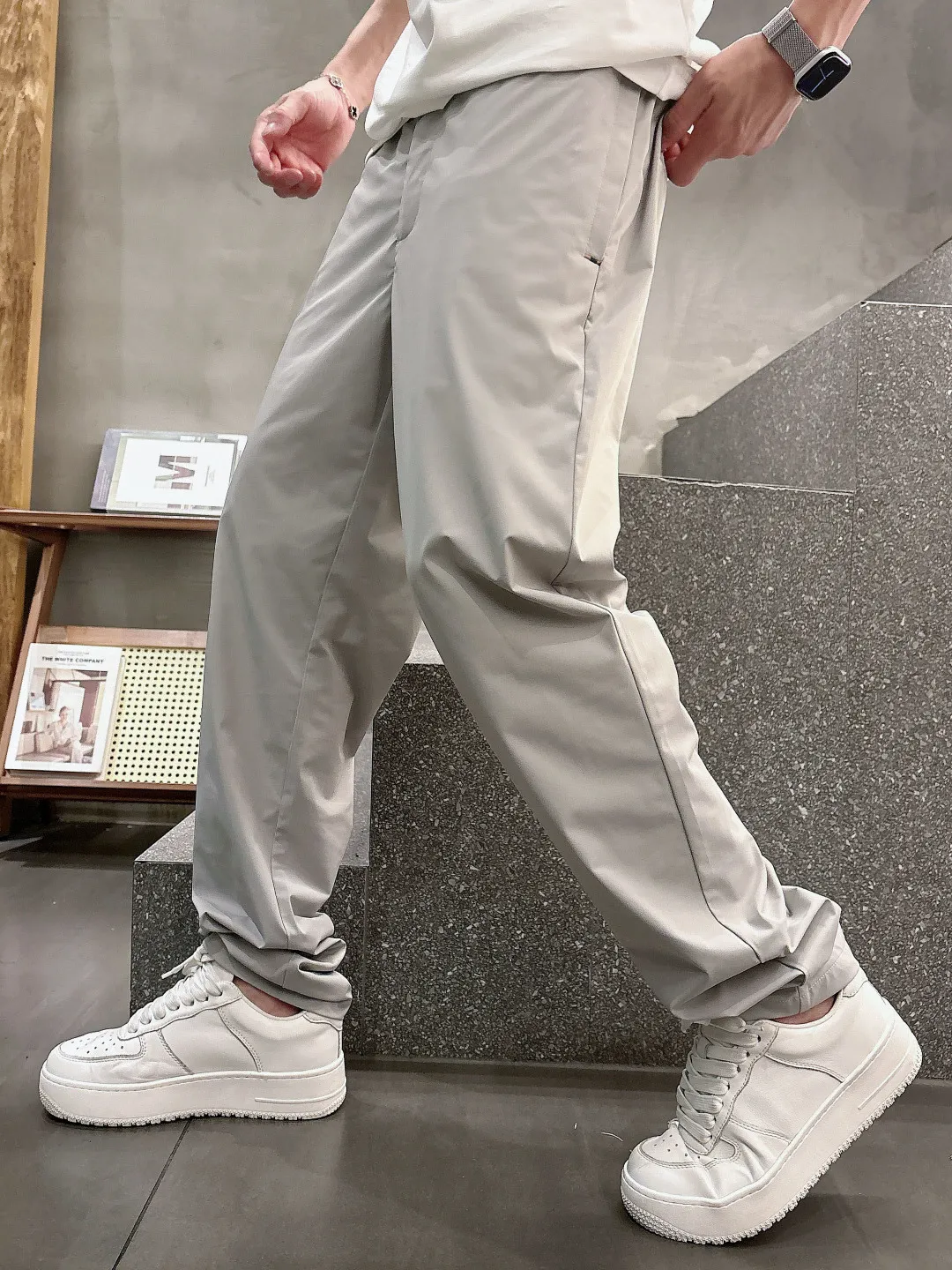 ， ， ， ， . . ， ， Sizes M-3x L